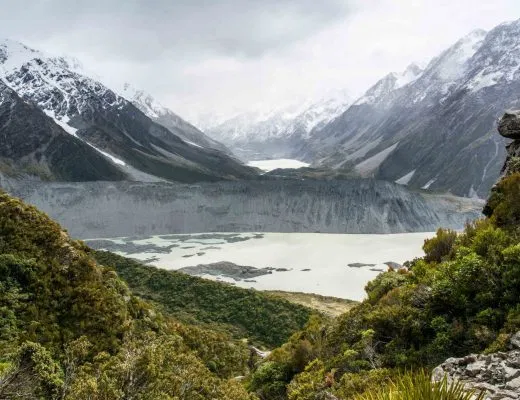 Hiking in Mount Cook