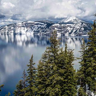 More epic views from Crater Lake! I loved entering this winter wonderland (even if it was the end of May!). Even though I was limited in what I could do there due to all the snow, my time there far exceeded all expectations!
#craterlakenationalpark #craterlake #reflections #lakeview #optoutside #nationalparkgeek #nationalparks #usnationalparks #findyourpark #usinterior #travelusa #goparks #freshairandfreedom #ourplanetdaily #roamtheplanet #exploreoregon #oregon #theoutbound #wildernessculture #keepitwild #weroam #shetravels #welivetoexplore #landscape_capture #nature_perfection #getoutstayout #neverstopexploring