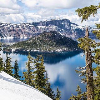 Epic views at Crater Lake NP today. The elements were just perfect making the views even that much more spectacular. I’ve been wanting to see Crater Lake for years. It was definitely worth the wait!
#craterlakenationalpark #nps #nationalparkgeek #nationalparks #nationalparksusa #oregon #landscape_capture #travelusa #freshairandfreedom #nature_perfection #optoutside #neverstopexploring #theoutbound #wildernessculture #weroam #shetravels #ourplanetdaily #roamtheplanet #pnwonderland #travelstoke #landscape_lover #greatoutdoors #findyourpark #goparks